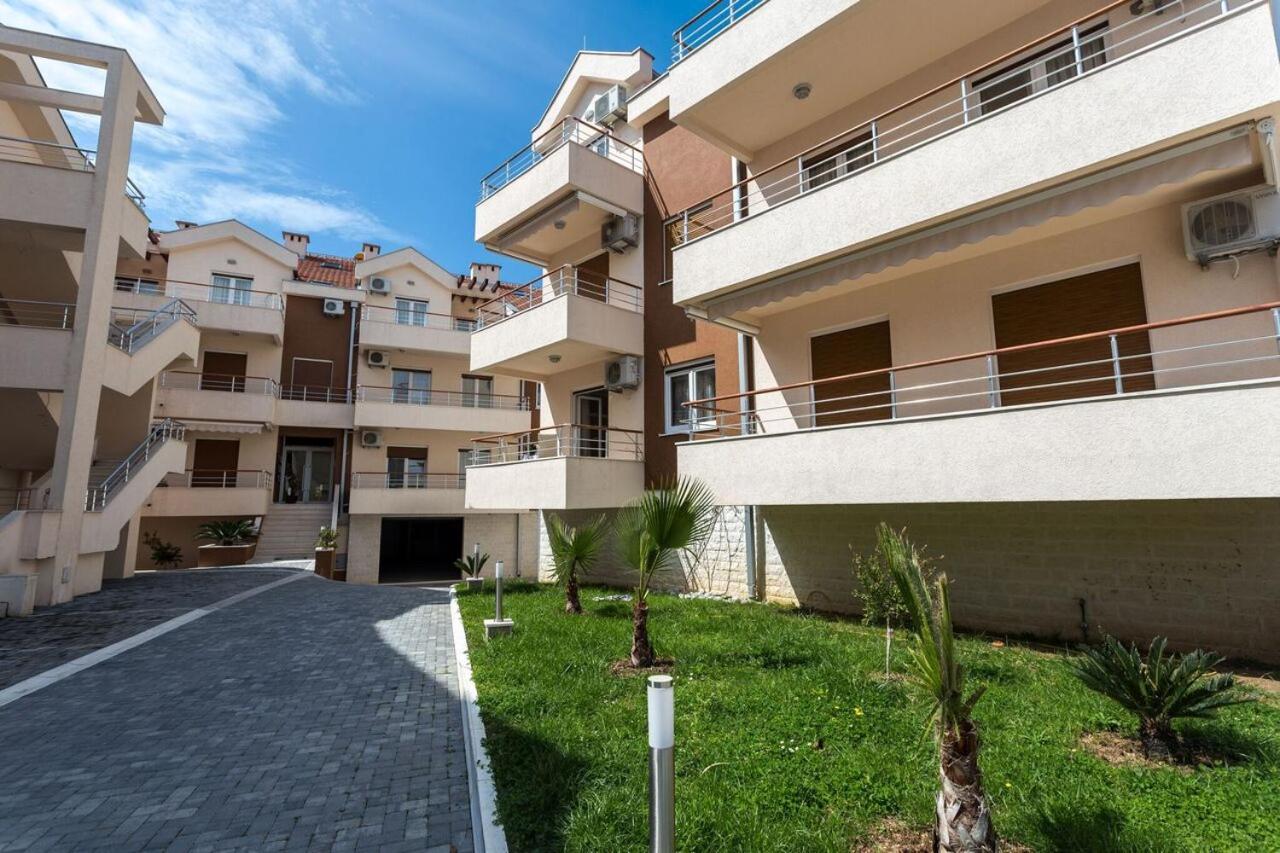 Apartments Rivijera 헤르섹 외부 사진