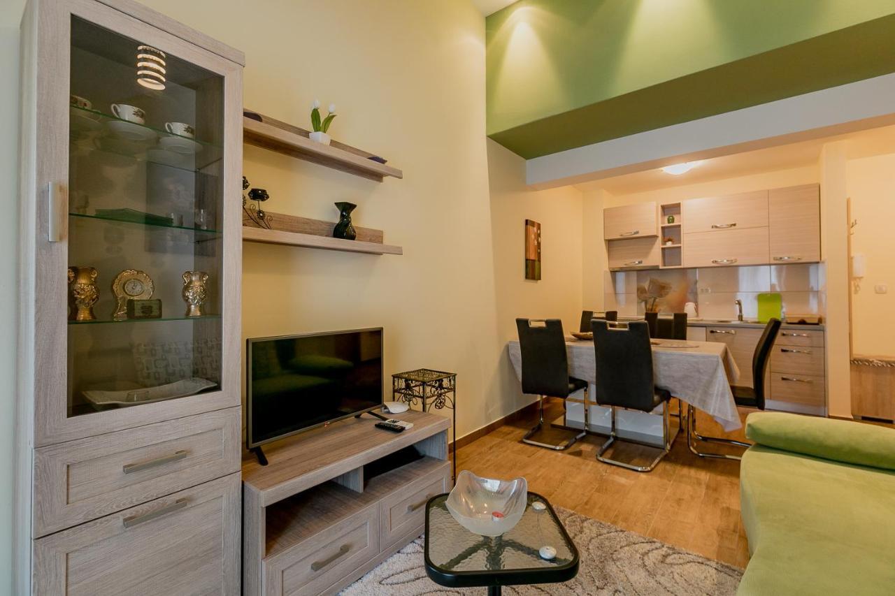 Apartments Rivijera 헤르섹 외부 사진