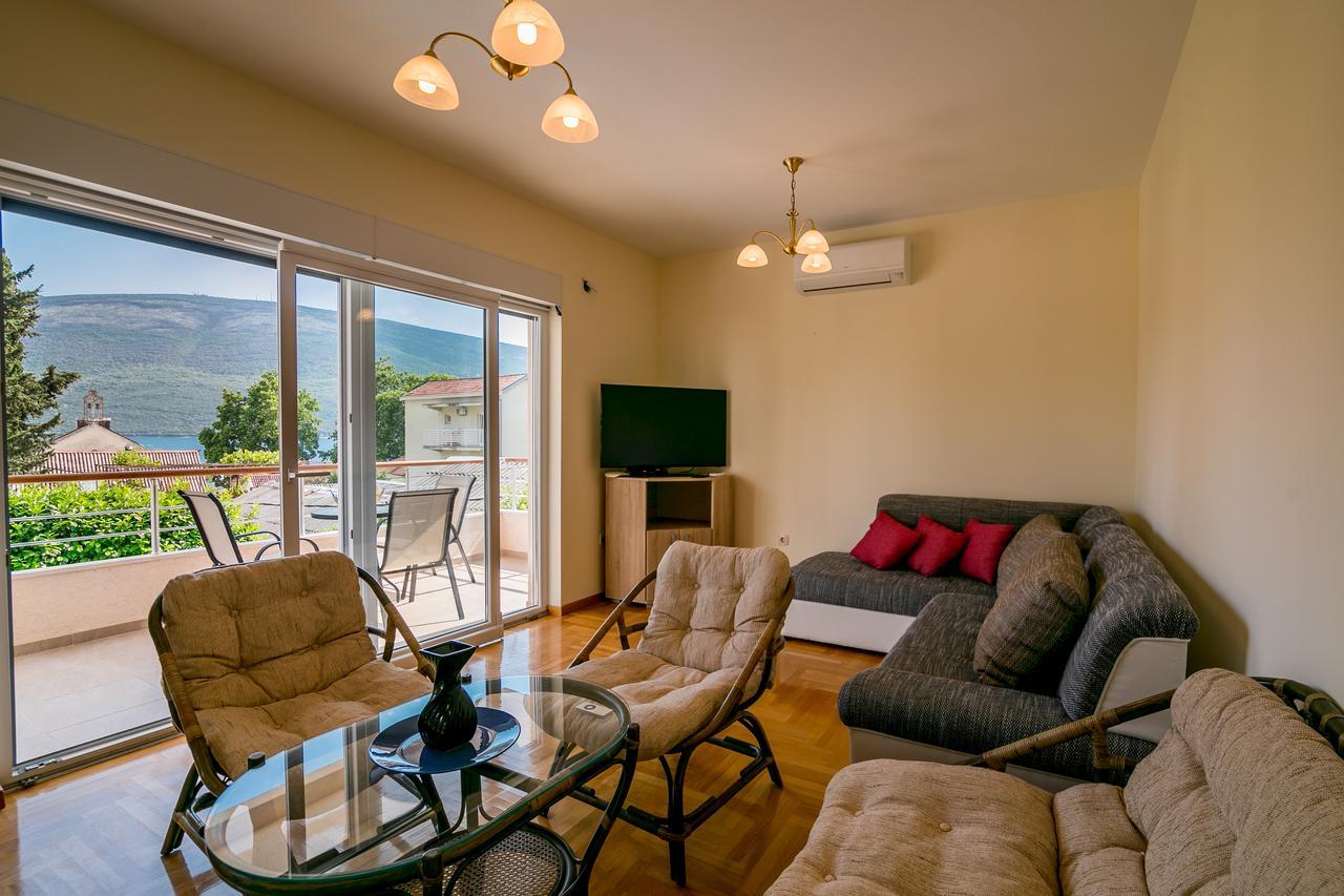 Apartments Rivijera 헤르섹 외부 사진
