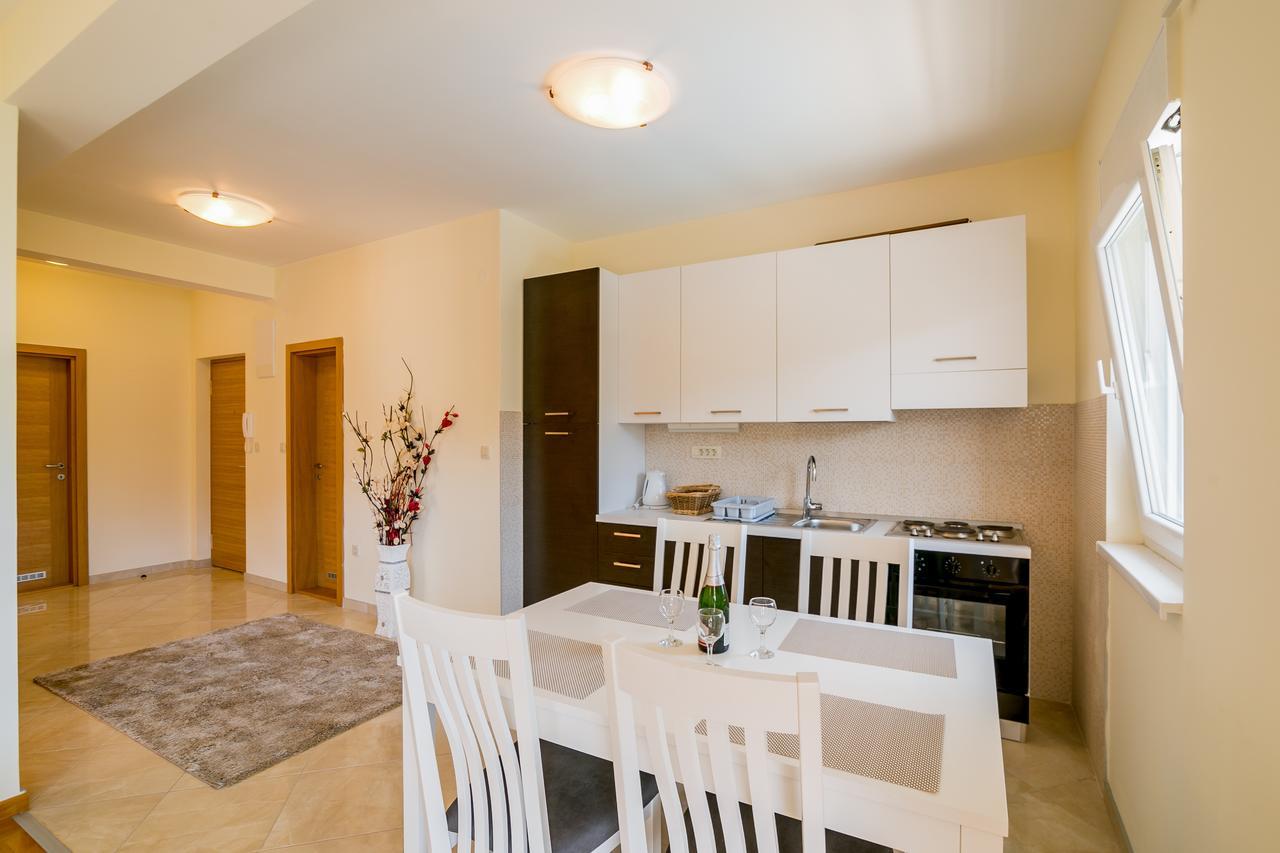 Apartments Rivijera 헤르섹 외부 사진