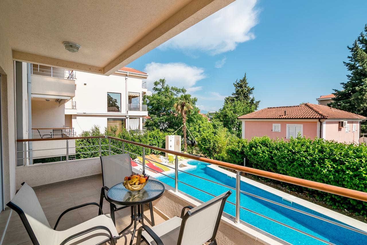 Apartments Rivijera 헤르섹 외부 사진